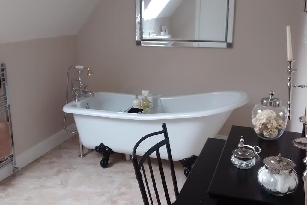 Bed and Breakfast 7 Burnside House Kilmorack Экстерьер фото